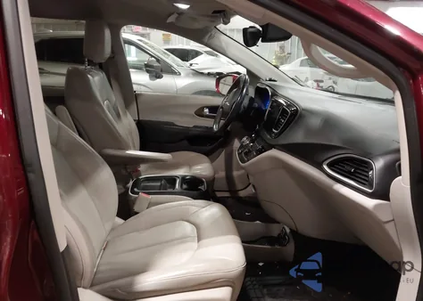 2017 Chrysler Pacifica Touring-L from USA, damaged, VIN 2C4RC1BG5HR512711